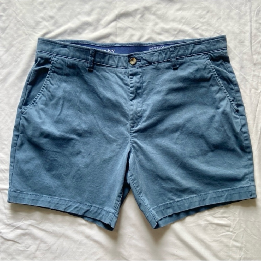 Crown & Ivy Men's Motion Flex Shorts Blue Size 42